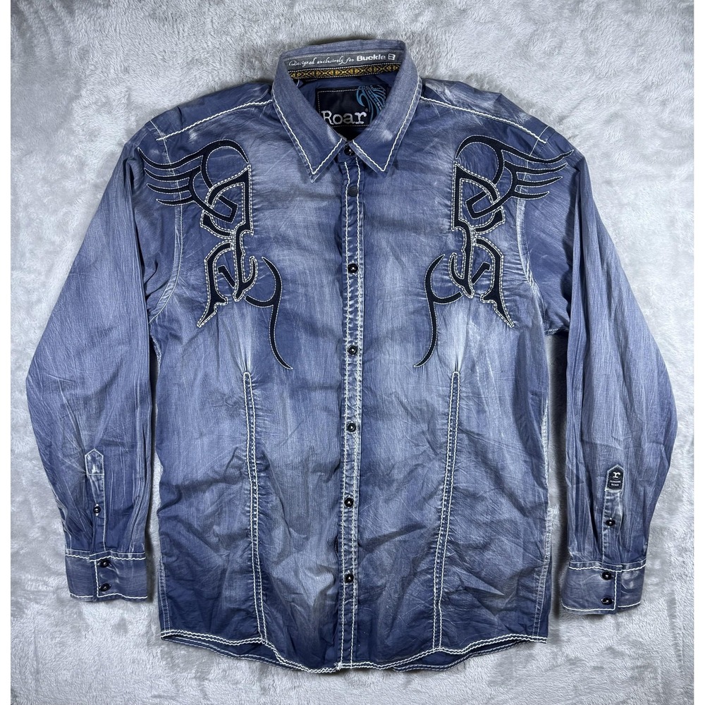 Roar Men's Faded Blue Embroidered Button-Down Shirt
